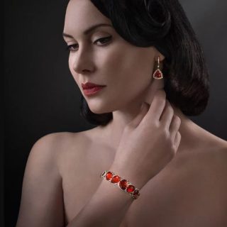 Photigy – Jewelry Workshop with Model Post Production